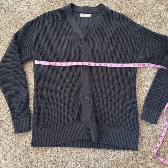 Everlane Organic Cotton Blend Charcoal Grey Button Front Cardigan 
size Small - Picture 10 of 12